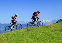 Radfahren-im-Sommer-in-St.-Johann-in-Tirol